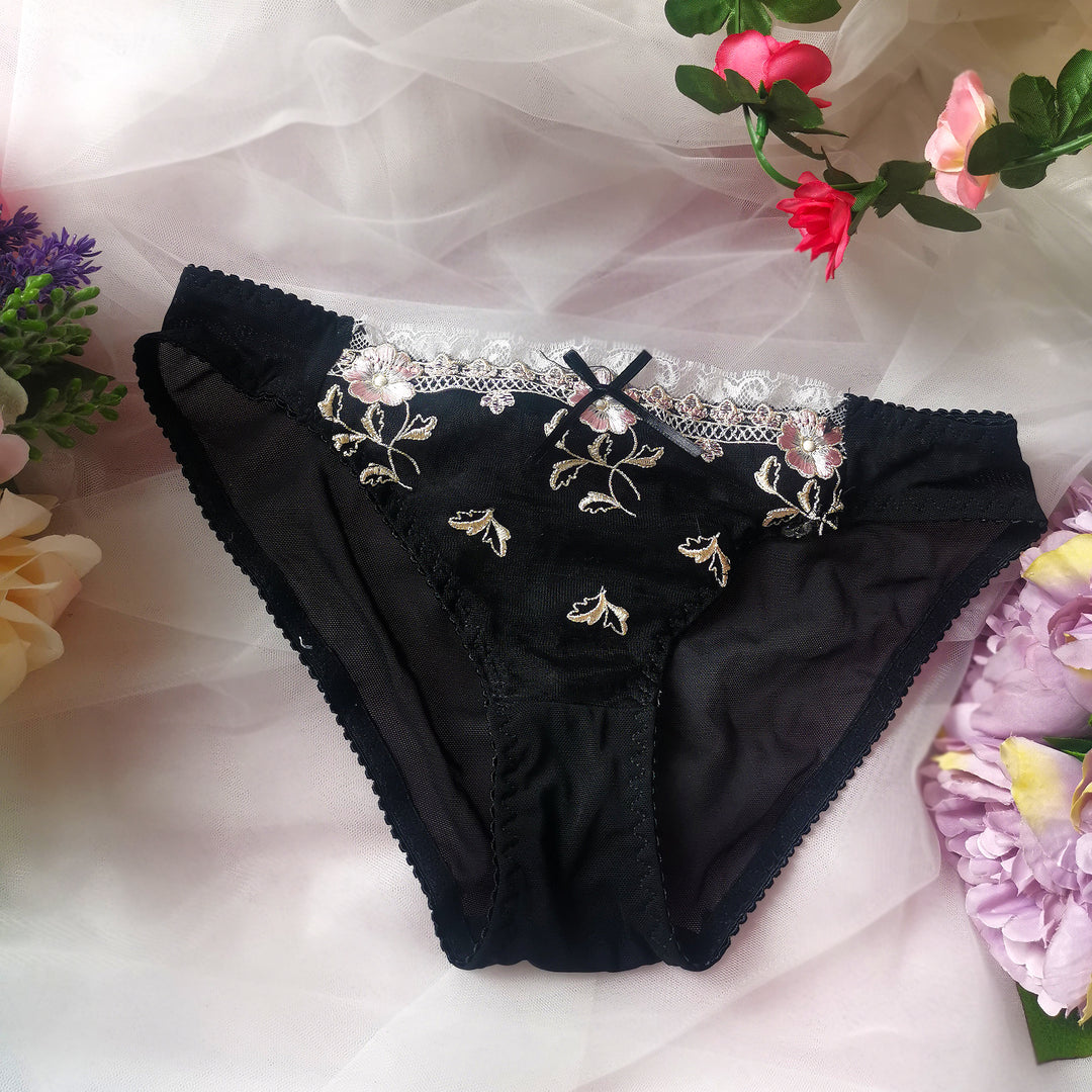 Aria Lace Lingerie Set - Black