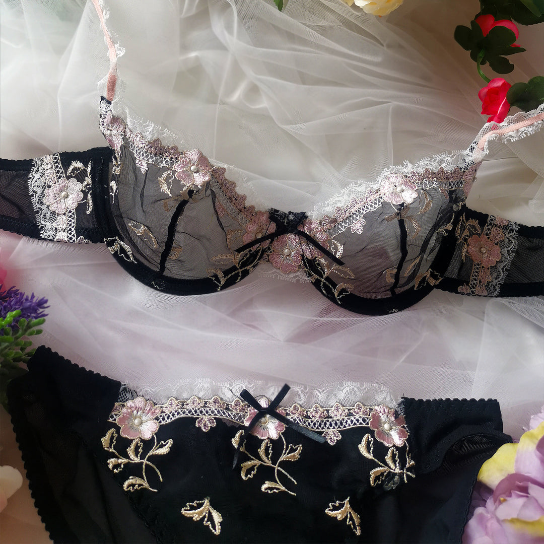 Aria Lace Lingerie Set - Black