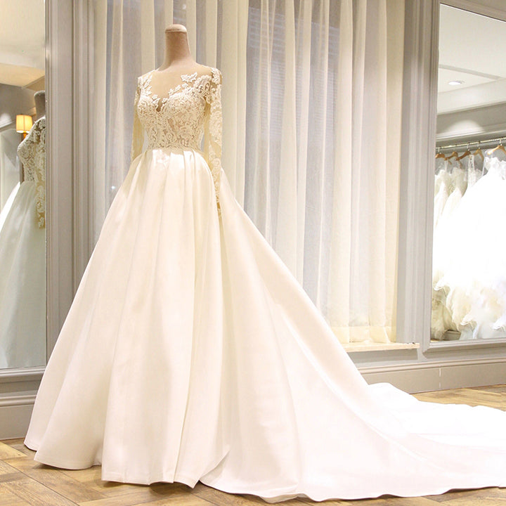 Elise Princess Wedding Dress